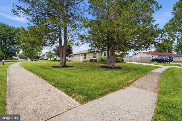 1 GUN RD, Levittown, PA 19057