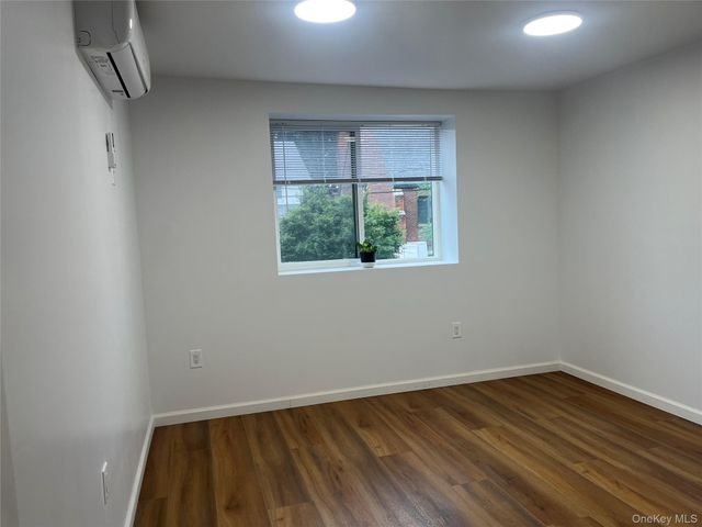3920 214th Place 2A, Bayside, NY 11361