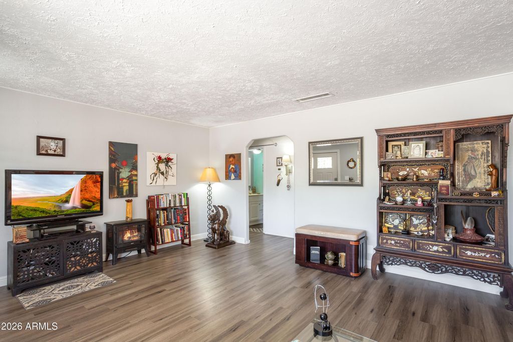 Image 11 of property listing at 1428 N CEMETERY Road, Benson, AZ 85602