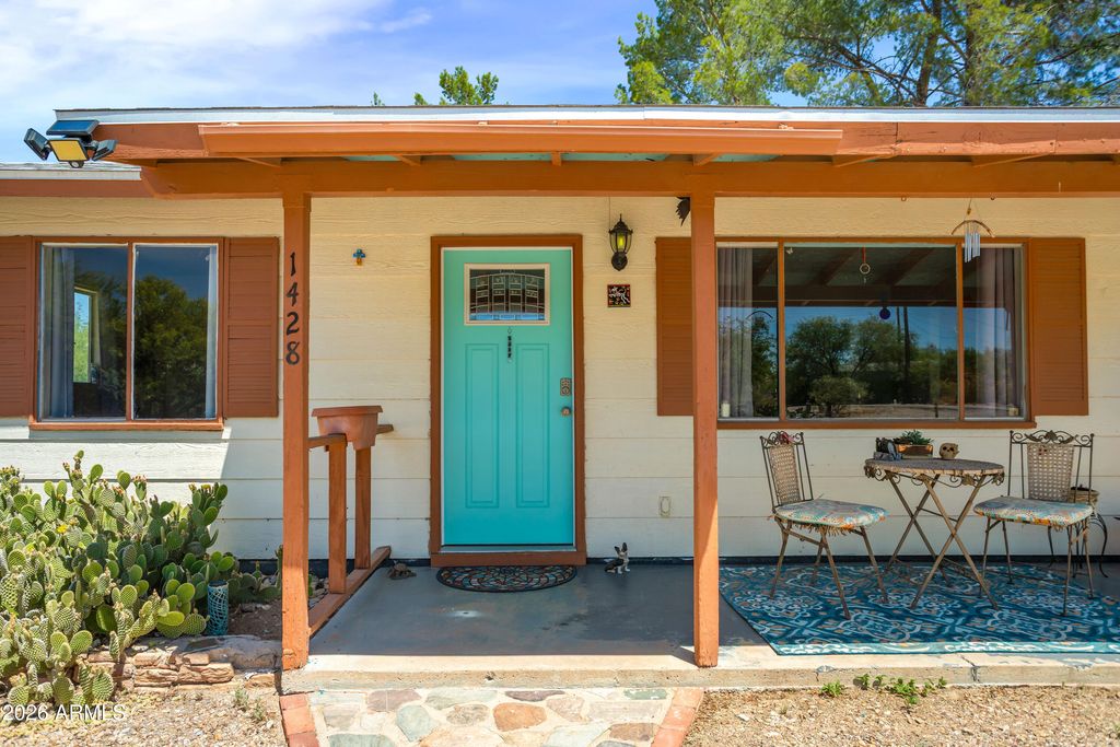 Image 9 of property listing at 1428 N CEMETERY Road, Benson, AZ 85602