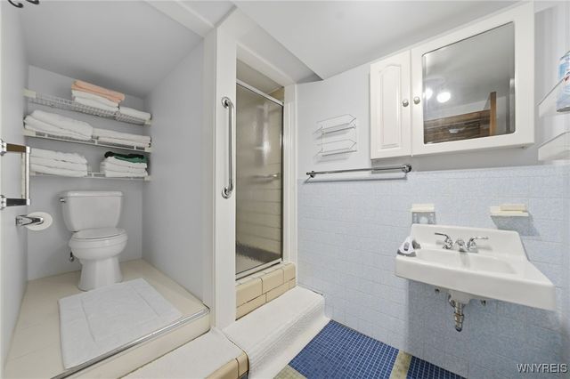 2420 Dodge Road, Amherst, NY 14051