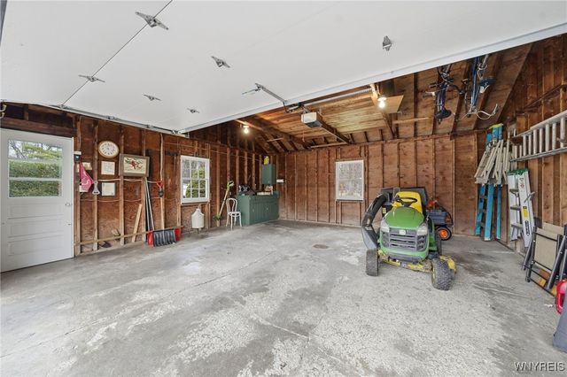 2420 Dodge Road, Amherst, NY 14051