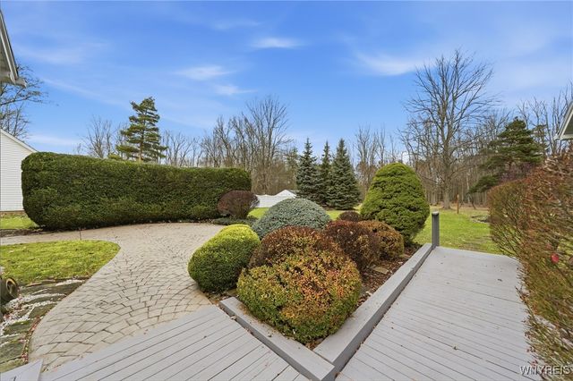 2420 Dodge Road, Amherst, NY 14051