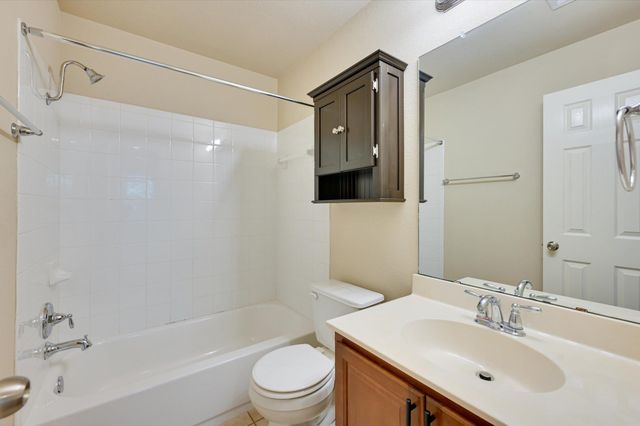 1517 Waxberry LN, Austin, TX 78748