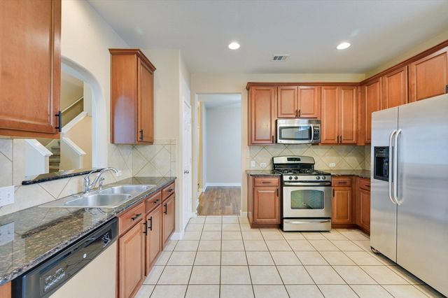 1517 Waxberry LN, Austin, TX 78748