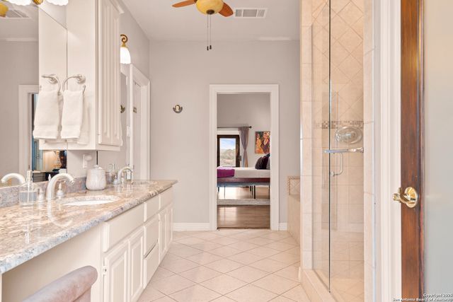 5229 Hupedo Ranch, Spicewood, TX 78669