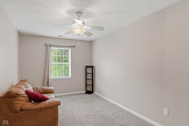 1912 Acorn Court, Avon, IN 46123