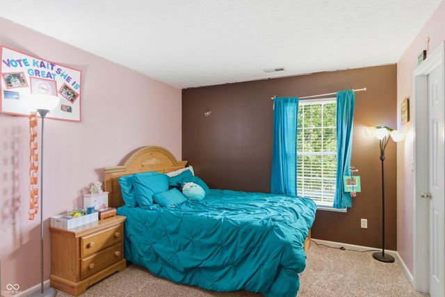 1912 Acorn Court, Avon, IN 46123