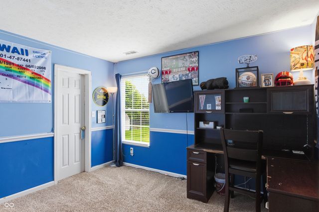 1912 Acorn Court, Avon, IN 46123