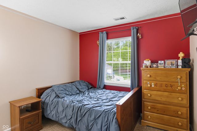 1912 Acorn Court, Avon, IN 46123