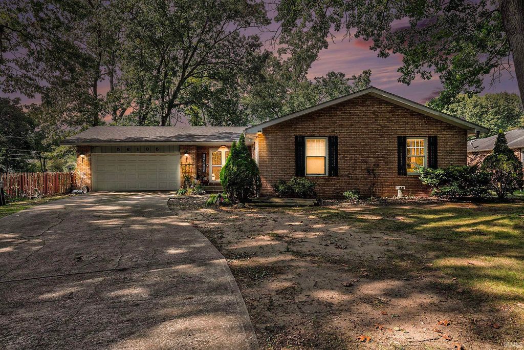 56105 Birch Road, Osceola, IN 46561