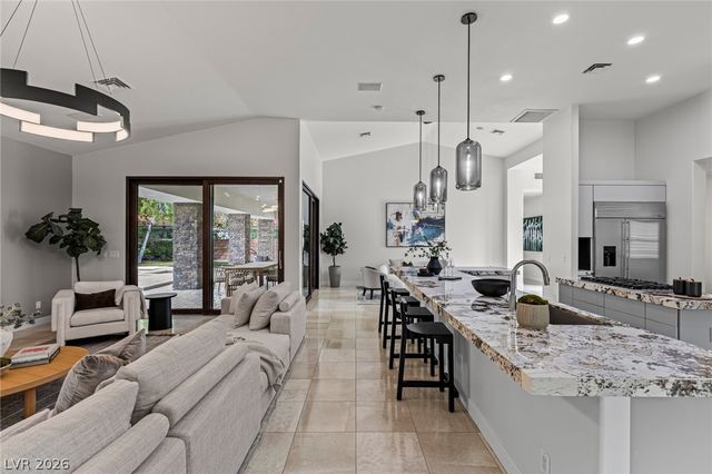 10968 Tranquil Waters Court, Las Vegas, NV 89135