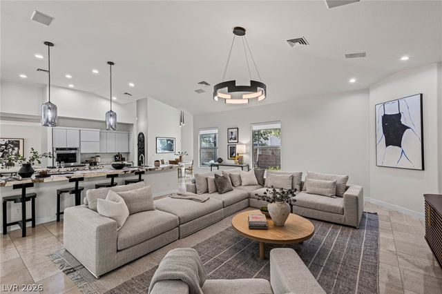 10968 Tranquil Waters Court, Las Vegas, NV 89135