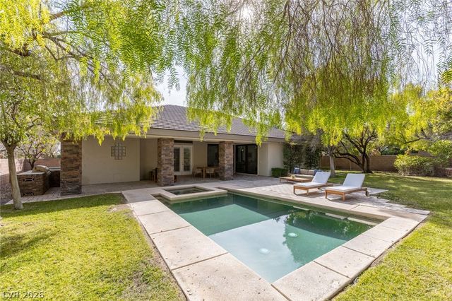 10968 Tranquil Waters Court, Las Vegas, NV 89135