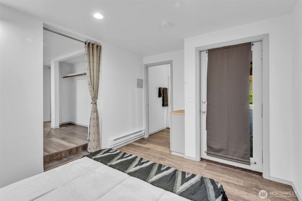 9480 Olson Place SW #B, Seattle, WA 98106