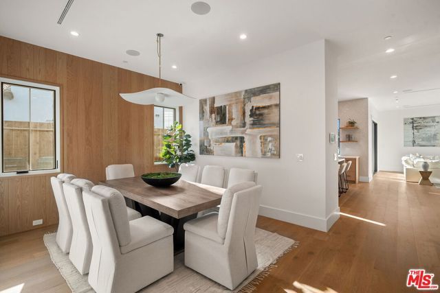 1823 S Shenandoah Street, Los Angeles, CA 90035