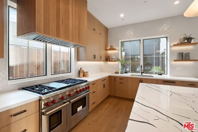 1823 S Shenandoah Street, Los Angeles, CA 90035