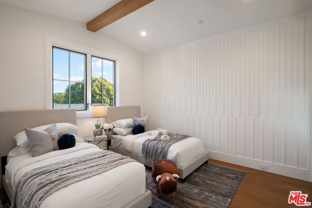 1823 S Shenandoah Street, Los Angeles, CA 90035