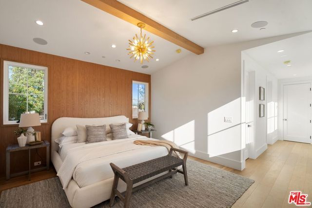 1823 S Shenandoah Street, Los Angeles, CA 90035