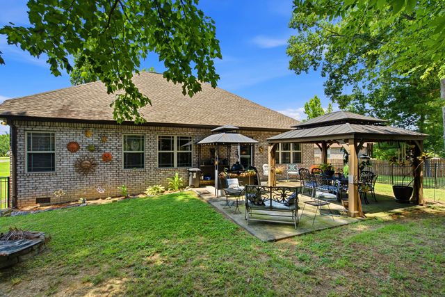 1044 Northridge Dr, Greenbrier, TN 37073