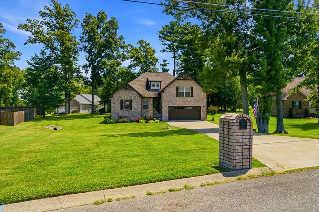 1044 Northridge Dr, Greenbrier, TN 37073