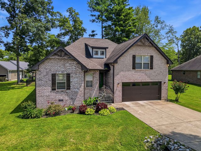 1044 Northridge Dr, Greenbrier, TN 37073
