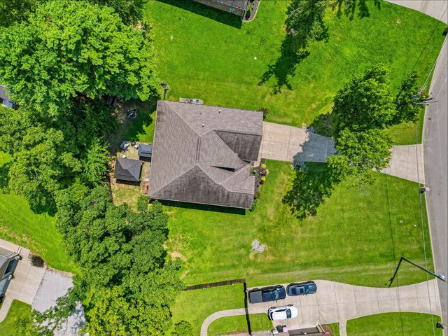 1044 Northridge Dr, Greenbrier, TN 37073