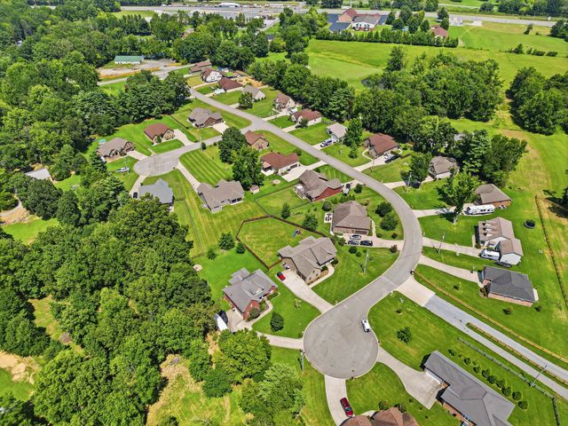 1044 Northridge Dr, Greenbrier, TN 37073