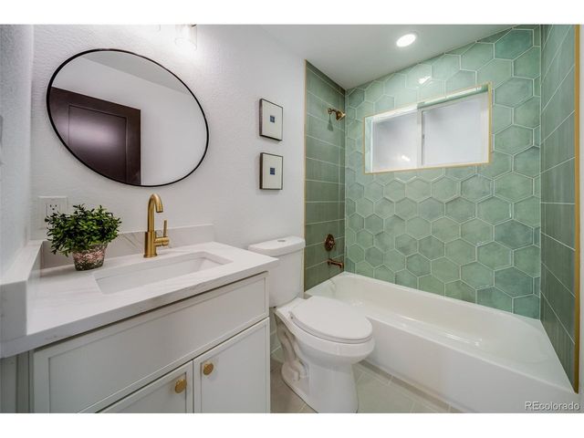 10817 Larry Dr, Northglenn, CO 80233