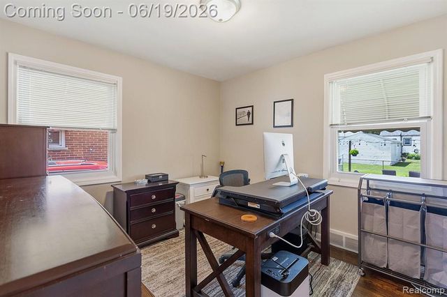 27407 Grant Street, Saint Clair Shores, MI 48081