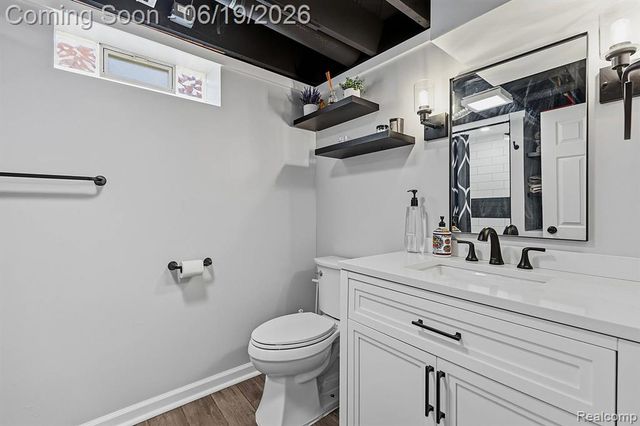 27407 Grant Street, Saint Clair Shores, MI 48081