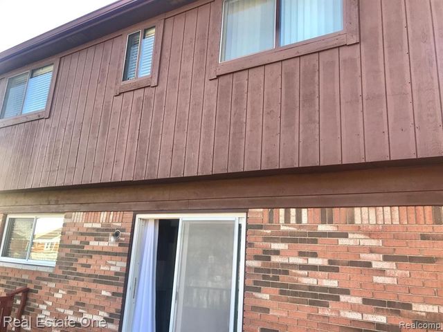 37147 Evergreen Drive, Sterling Heights, MI 48310