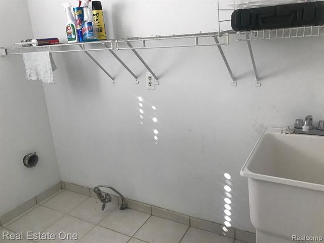 37147 Evergreen Drive, Sterling Heights, MI 48310