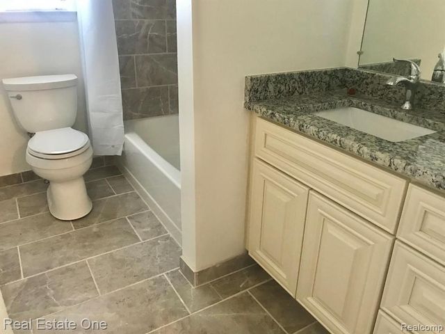 37147 Evergreen Drive, Sterling Heights, MI 48310