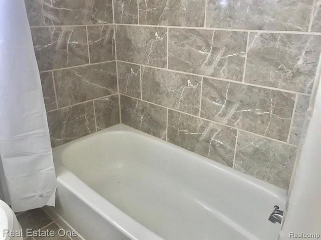 37147 Evergreen Drive, Sterling Heights, MI 48310