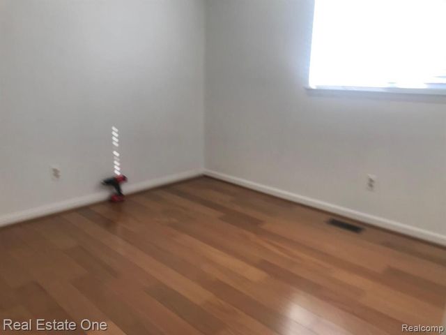 37147 Evergreen Drive, Sterling Heights, MI 48310