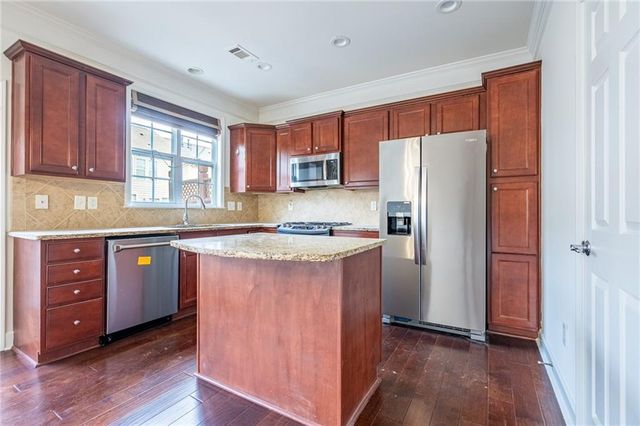 2450 Natoma Court SE 11, Smyrna, GA 30080