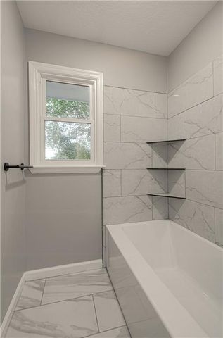 13747 Parker Avenue, Grandview, MO 64030