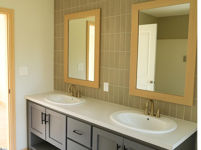 336 Burton Creekside Road, Waterloo, SC 29384