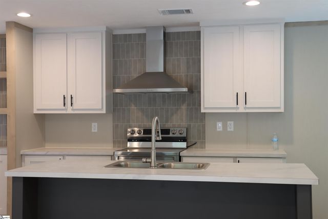 336 Burton Creekside Road, Waterloo, SC 29384