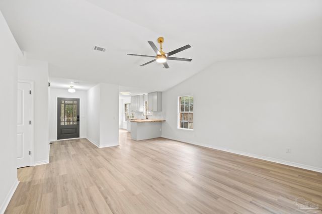 6555 Eagle Crest Dr, Milton, FL 32570