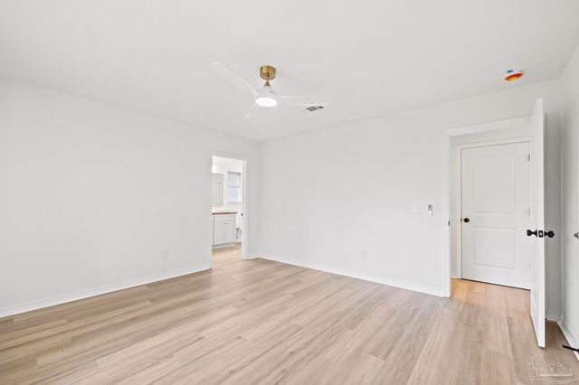 6555 Eagle Crest Dr, Milton, FL 32570