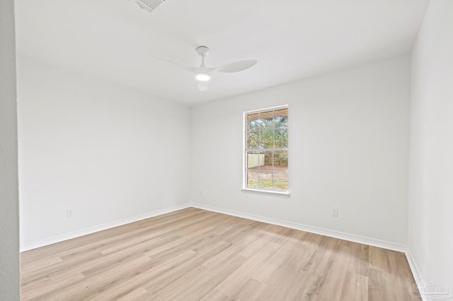 6555 Eagle Crest Dr, Milton, FL 32570