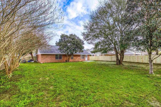 6555 Eagle Crest Dr, Milton, FL 32570