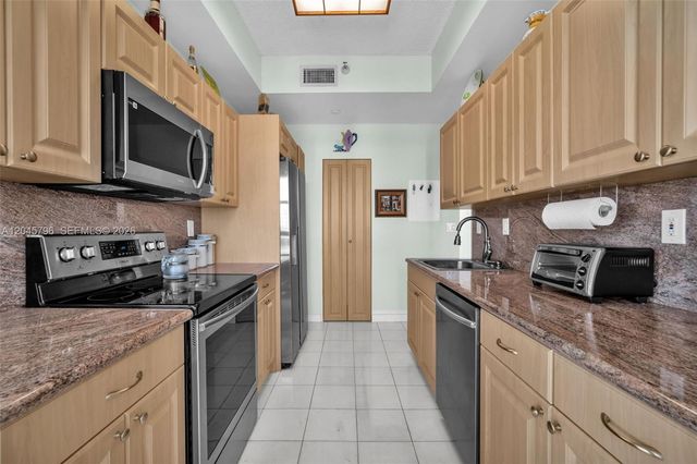 19101 Mystic Pointe Dr PH6, Aventura, FL 33180