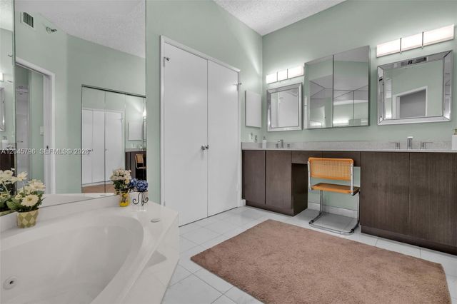 19101 Mystic Pointe Dr PH6, Aventura, FL 33180