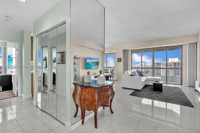 19101 Mystic Pointe Dr PH6, Aventura, FL 33180