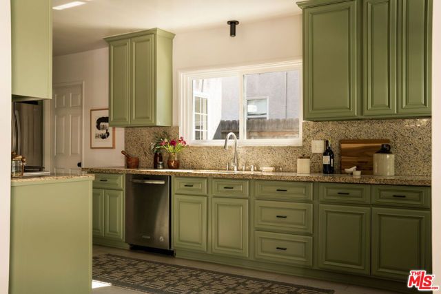 4725 Cedros Avenue, Sherman Oaks, CA 91403