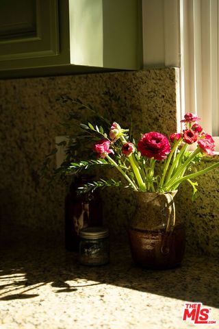 4725 Cedros Avenue, Sherman Oaks, CA 91403