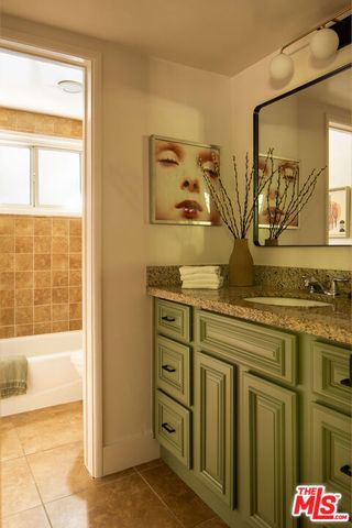 4725 Cedros Avenue, Sherman Oaks, CA 91403